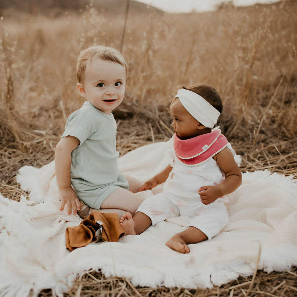 Organic Pom Pom Bib Singles